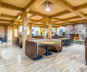 Photo 4 - Baymont by Wyndham Fort Morgan