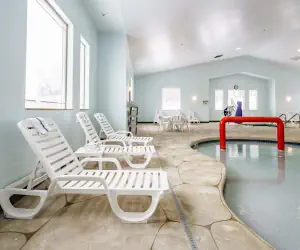 Photo 5 - Cobblestone Suites - Ripon