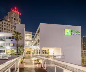 Photo 2 - Holiday Inn Express - Downtown San Diego, an IHG Hotel