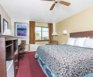 Photo 4 - Days Inn by Wyndham Pueblo