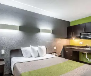 Photo 5 - Studio 6-Indianapolis, IN