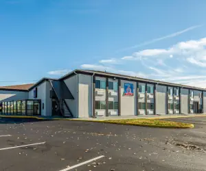 Photo 3 - Studio 6-Indianapolis, IN