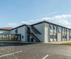 Photo 2 - Studio 6-Indianapolis, IN