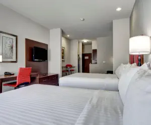 Photo 3 - Holiday Inn Express and Suites Oklahoma City North, an IHG Hotel