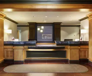 Photo 5 - Holiday Inn Express Hotel & Suites Warwick-Providence Airport, an IHG Hotel