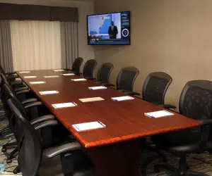 Photo 4 - Holiday Inn Express & Suites Omaha South Ralston Arena, an IHG Hotel