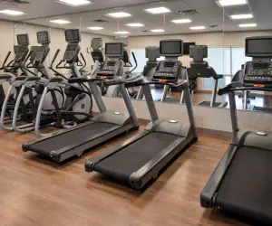 Photo 3 - Holiday Inn Express & Suites - Ottumwa, an IHG Hotel