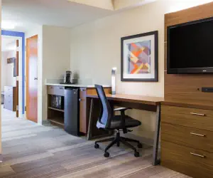 Photo 5 - Holiday Inn Express Hotel and Suites Petersburg - Fort Lee, an IHG Hotel