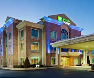 Photo 4 - Holiday Inn Express Hotel & Suites London, an IHG Hotel