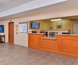 Photo 4 - Candlewood Suites San Diego, an IHG Hotel