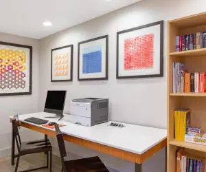 Photo 3 - Holiday Inn Express Hotel & Suites Bishop, an IHG Hotel