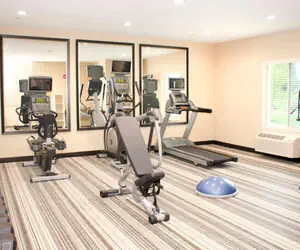 Photo 4 - Candlewood Suites York, an IHG Hotel