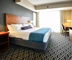 Photo 2 - Bluemont Hotel