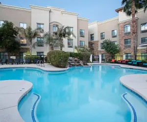 Photo 2 - Holiday Inn Express & Suites Phoenix Glendale Dist, an IHG Hotel