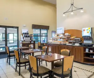 Photo 5 - Wingate by Wyndham Waynesboro