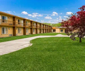 Photo 2 - Pocono Inn & Banquet - Stroudsburg