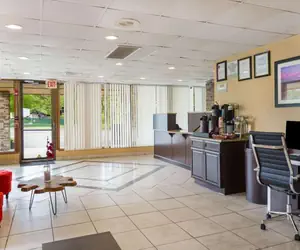 Photo 3 - Pocono Inn & Banquet - Stroudsburg