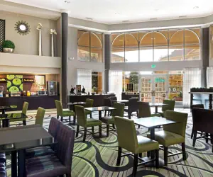 Photo 3 - La Quinta by Wyndham Macon