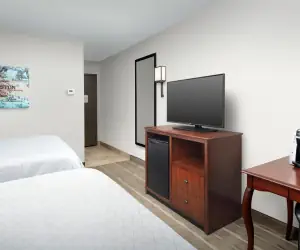 Photo 3 - Holiday Inn Express Boston North-Woburn, an IHG Hotel