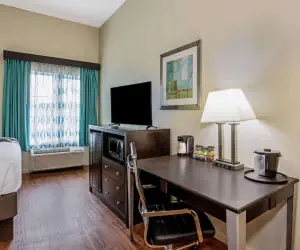 Photo 2 - La Quinta by Wyndham PCB Pier Park area