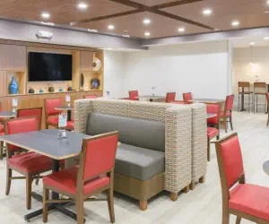 Photo 4 - Holiday Inn Express Southington, an IHG Hotel