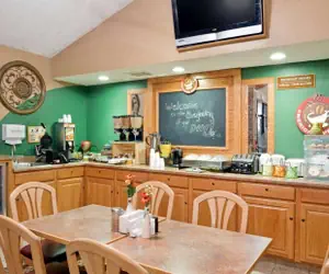 Photo 3 - AmericInn by Wyndham Beulah