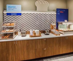 Photo 4 - Holiday Inn Express San Clemente N – Beach Area, an IHG Hotel