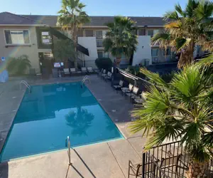 Photo 4 - Days Inn by Wyndham Lake Havasu