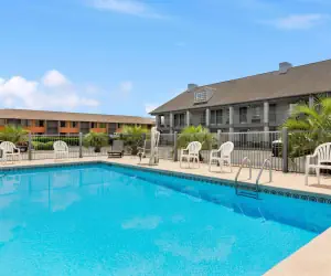 Photo 5 - Baymont by Wyndham Warner Robins