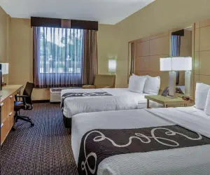 Photo 5 - La Quinta by Wyndham Naples Downtown