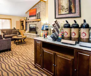 Photo 4 - AmericInn by Wyndham Menomonie