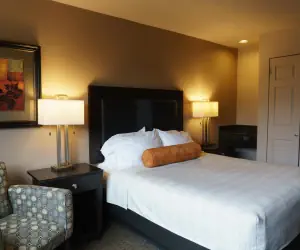 Photo 4 - Monarch Hotel & Conference Center