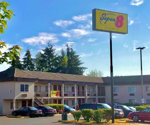 Photo 4 - Super 8 by Wyndham Lynnwood
