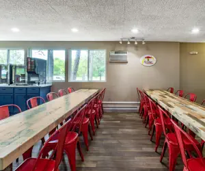 Photo 5 - Super 8 by Wyndham Duluth