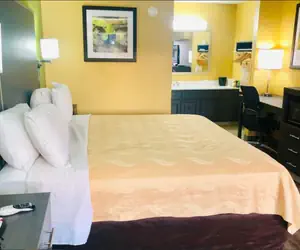 Photo 2 - Baymont by Wyndham Selma