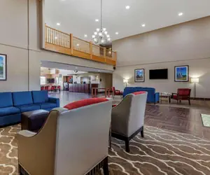 Photo 3 - Comfort Suites Delavan - Lake Geneva Area