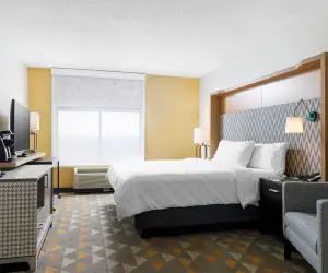 Photo 3 - Holiday Inn Cleveland, an IHG Hotel