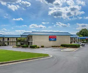 Photo 2 - Econo Lodge