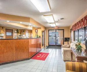 Photo 5 - Econo Lodge