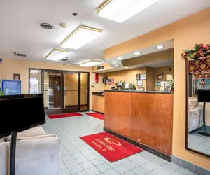 Photo 2 - Econo Lodge