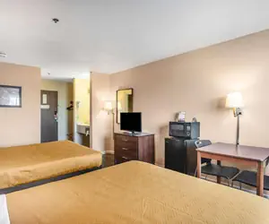 Photo 3 - Econo Lodge