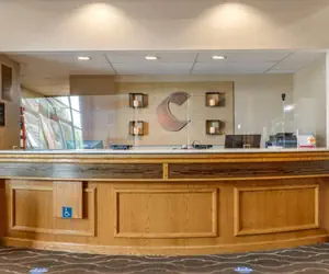 Photo 3 - Comfort Suites Salem