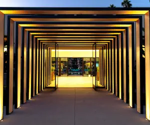 Photo 2 - Town and Country San Diego