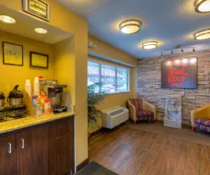 Photo 5 - Red Roof Inn Memphis East