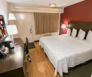 Photo 2 - Red Roof Inn PLUS+ Statesville