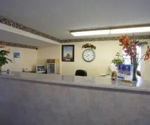 Photo 2 - America's Best Value Inn Litchfield