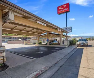 Photo 5 - Econo Lodge Inn & Suites