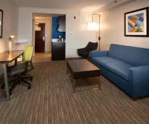Photo 2 - Holiday Inn Express & Suites Tupelo, an IHG Hotel