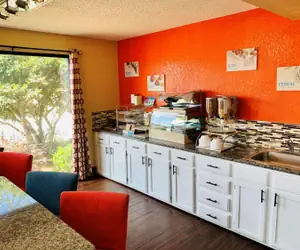 Photo 2 - SureStay Hotel by Best Western Meridian