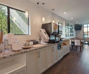 Photo 4 - Best Western Woodland Hills